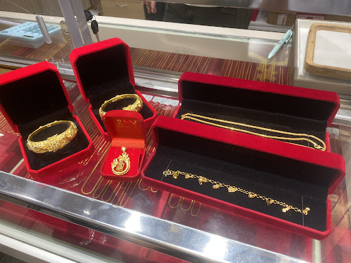 Kedai Emas NNJ Pengkalan 年年第一金莊行 Kedai Emas NNJ Pengkalan 年年第一金莊行