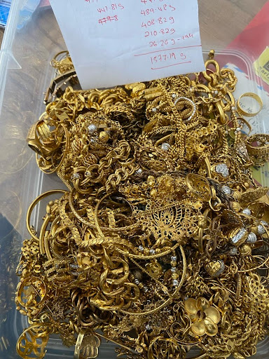 Kedai Beli Emas & Surat Pajak Kuala Selangor Secara Bergerak