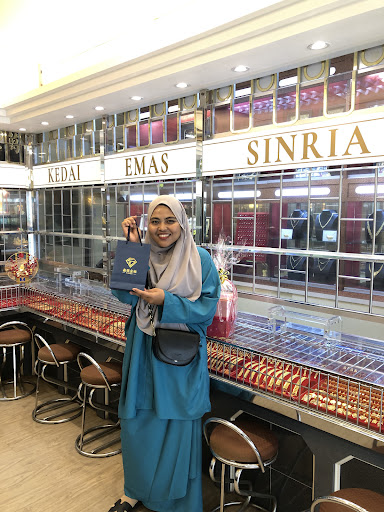 Kedai Emas Sinria Triang