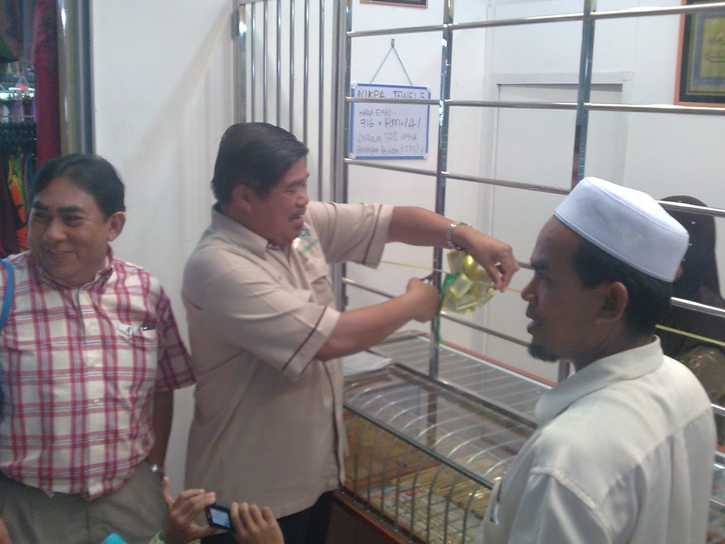 kedai emas hajjah nikpa