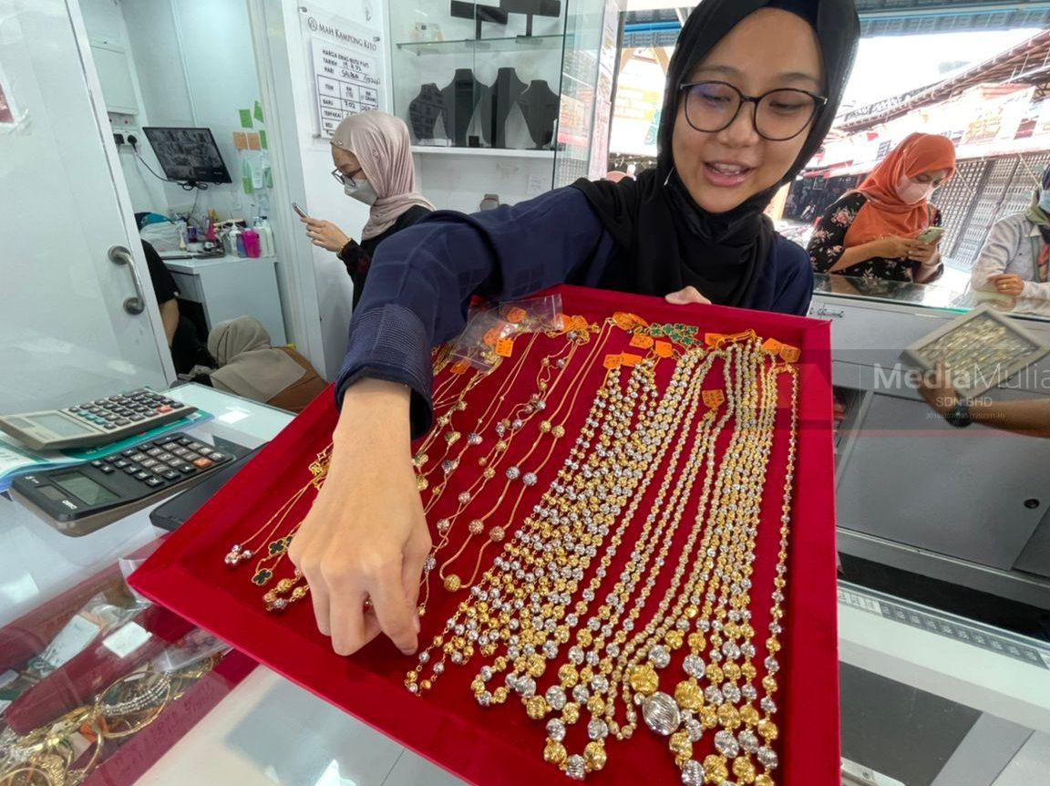 kedai emas terbaik di kampong kadok