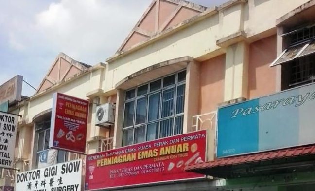 perniagaan emas anuar