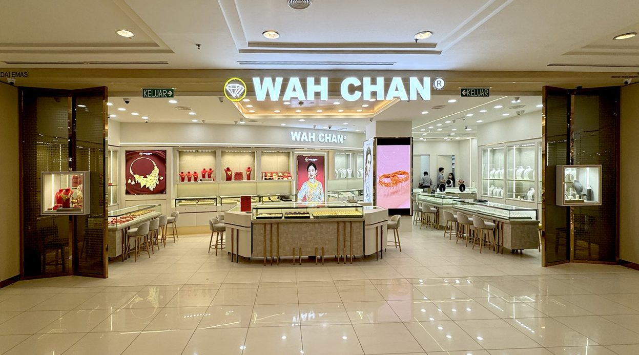 Wah Chan Giant Tampoi 1 wah chan giant tampoi